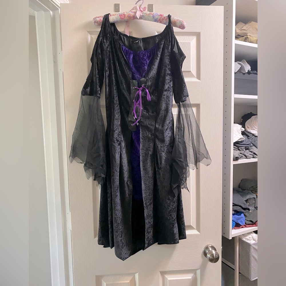 Fun witch costume